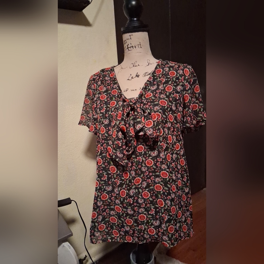 Floral Black and Red Women's Top